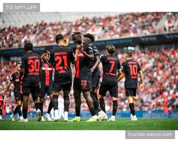 英格兰球队欧协联表现强势 战术风格适应欧战节奏